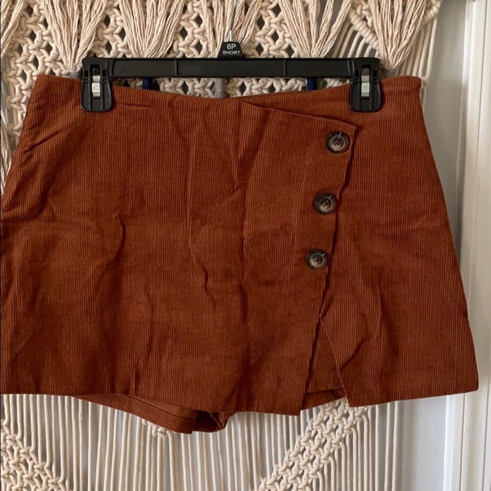 Skort